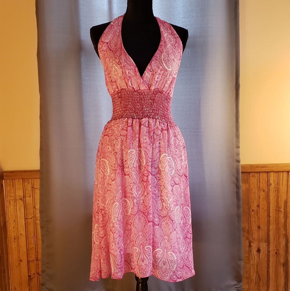 NWOT Size (S)Pink and white halter dress